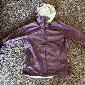 Patagonia womens raincoat size small